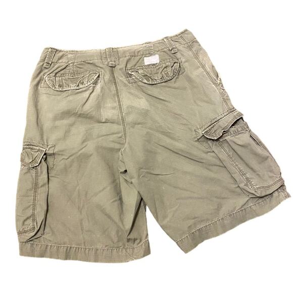 POLO JEANS COMPANY light wash Olive Green cargo shorts - men's 40 - Picture 2 of 4